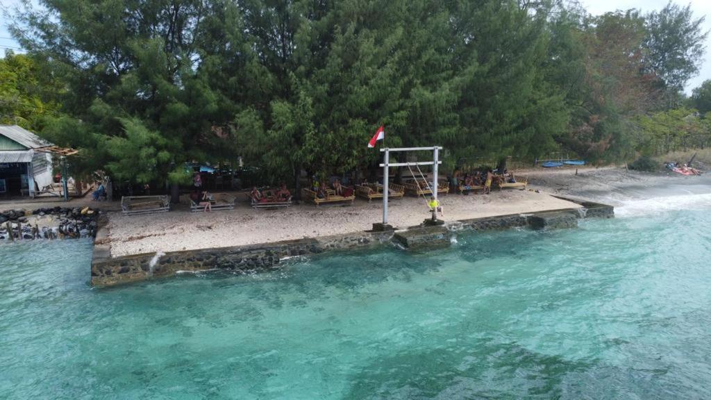 Sandy Beach Bungalows Gili Air Bagian luar foto