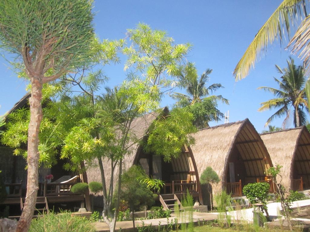 Sandy Beach Bungalows Gili Air Bagian luar foto