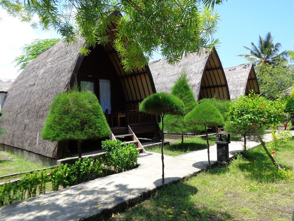 Sandy Beach Bungalows Gili Air Bagian luar foto