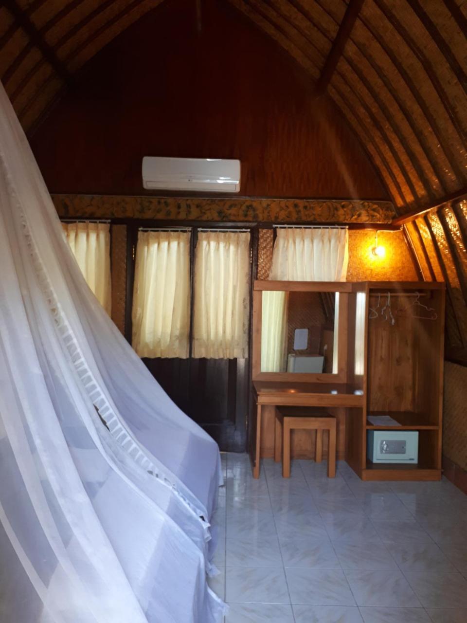 Sandy Beach Bungalows Gili Air Bagian luar foto