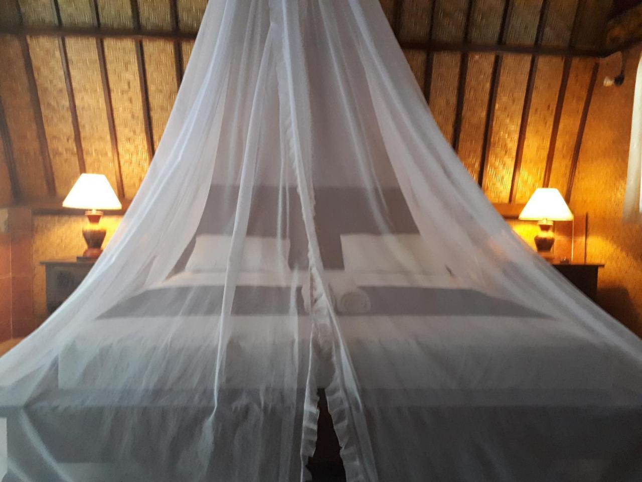 Sandy Beach Bungalows Gili Air Bagian luar foto